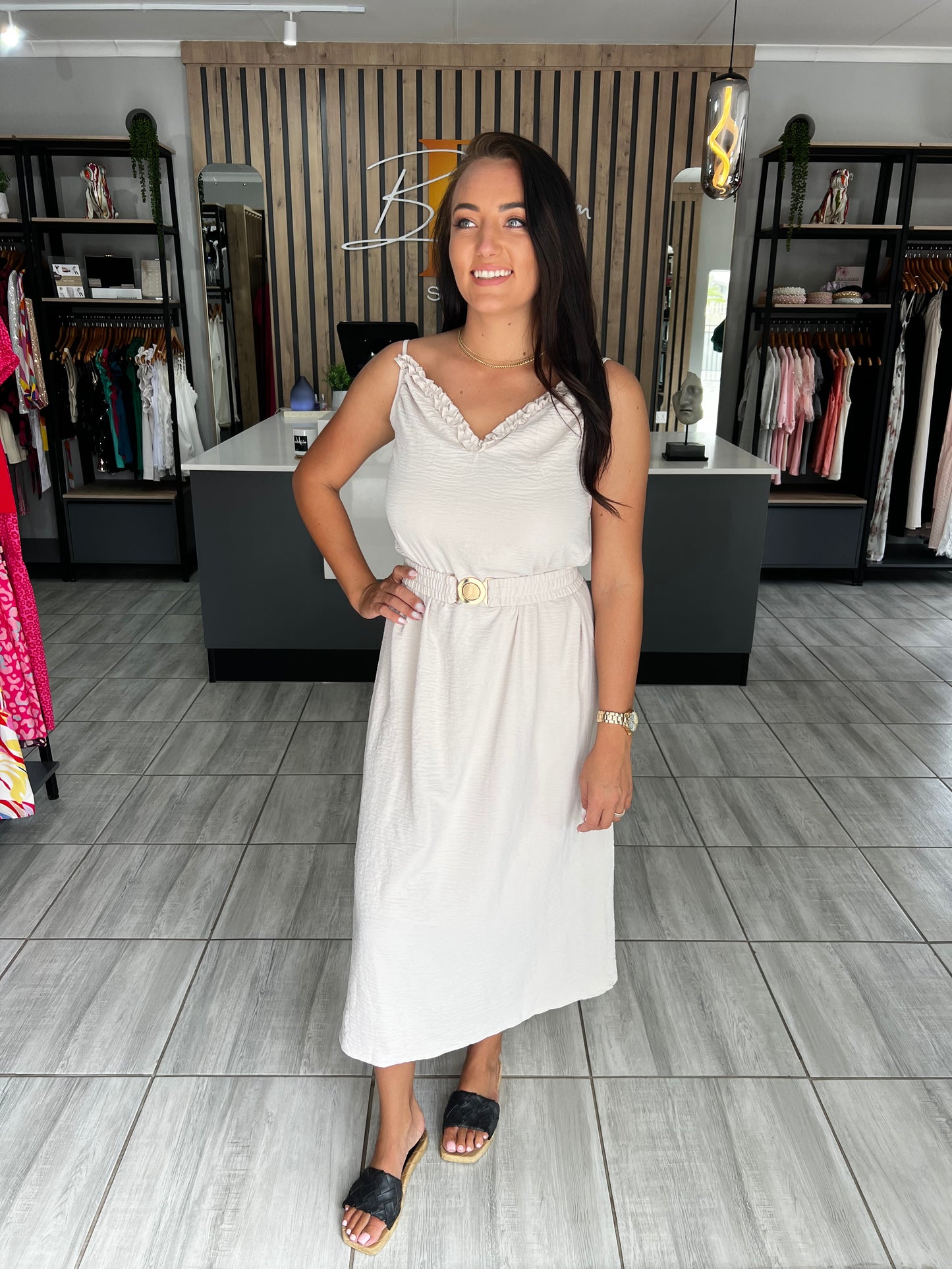Earth Sleeveless Dress with Elastic Belt