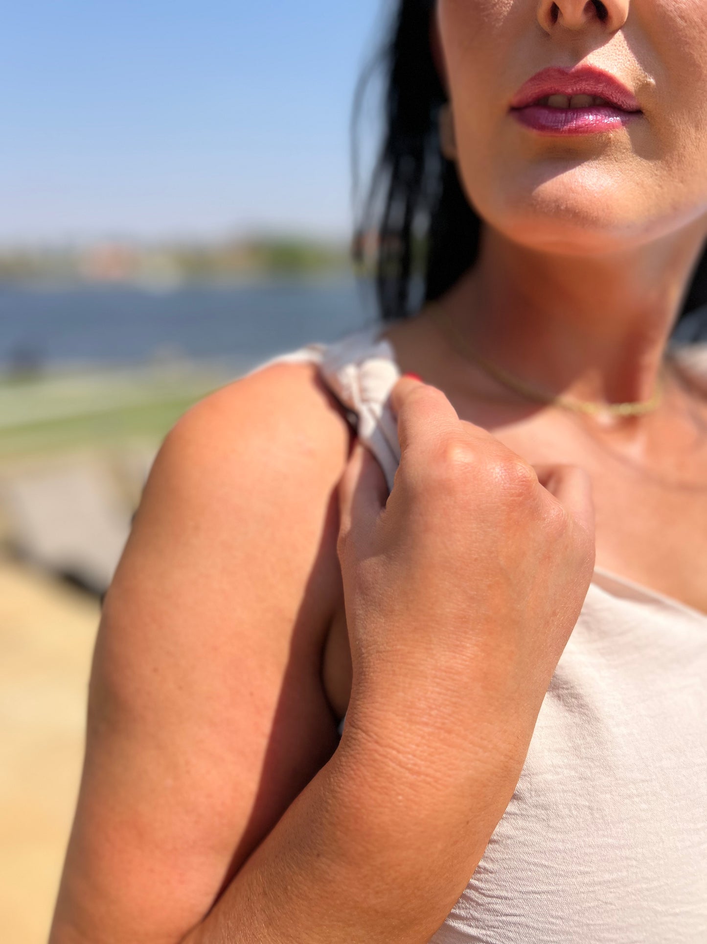 Cream Knotted Shoulder V-Neck Sleeveless Top