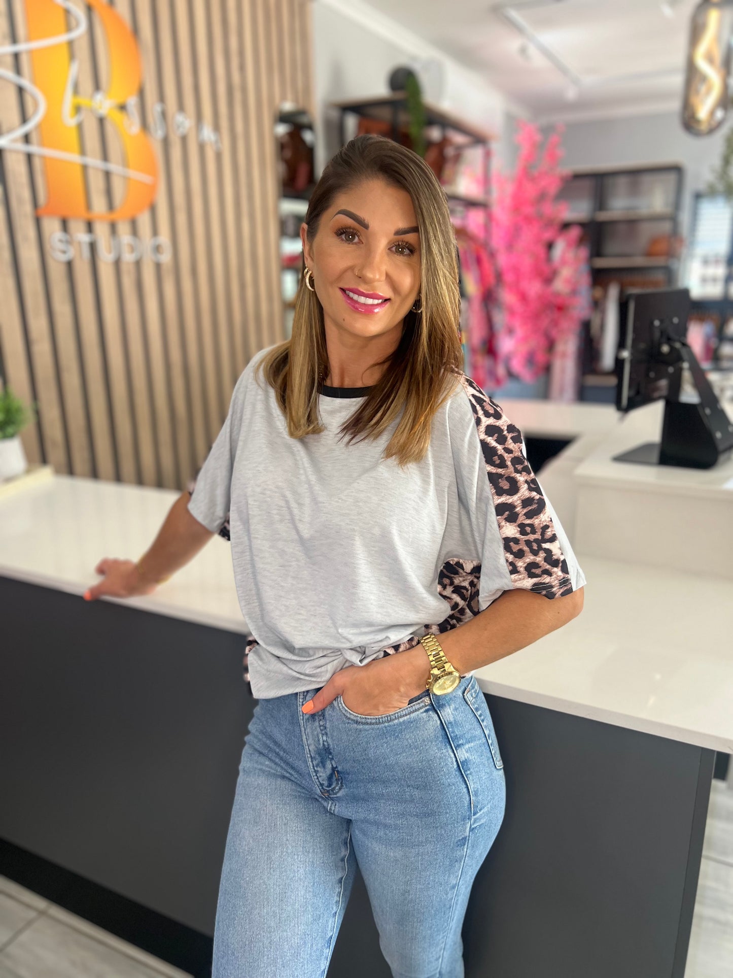 Grey Leopard O-Neck Tee