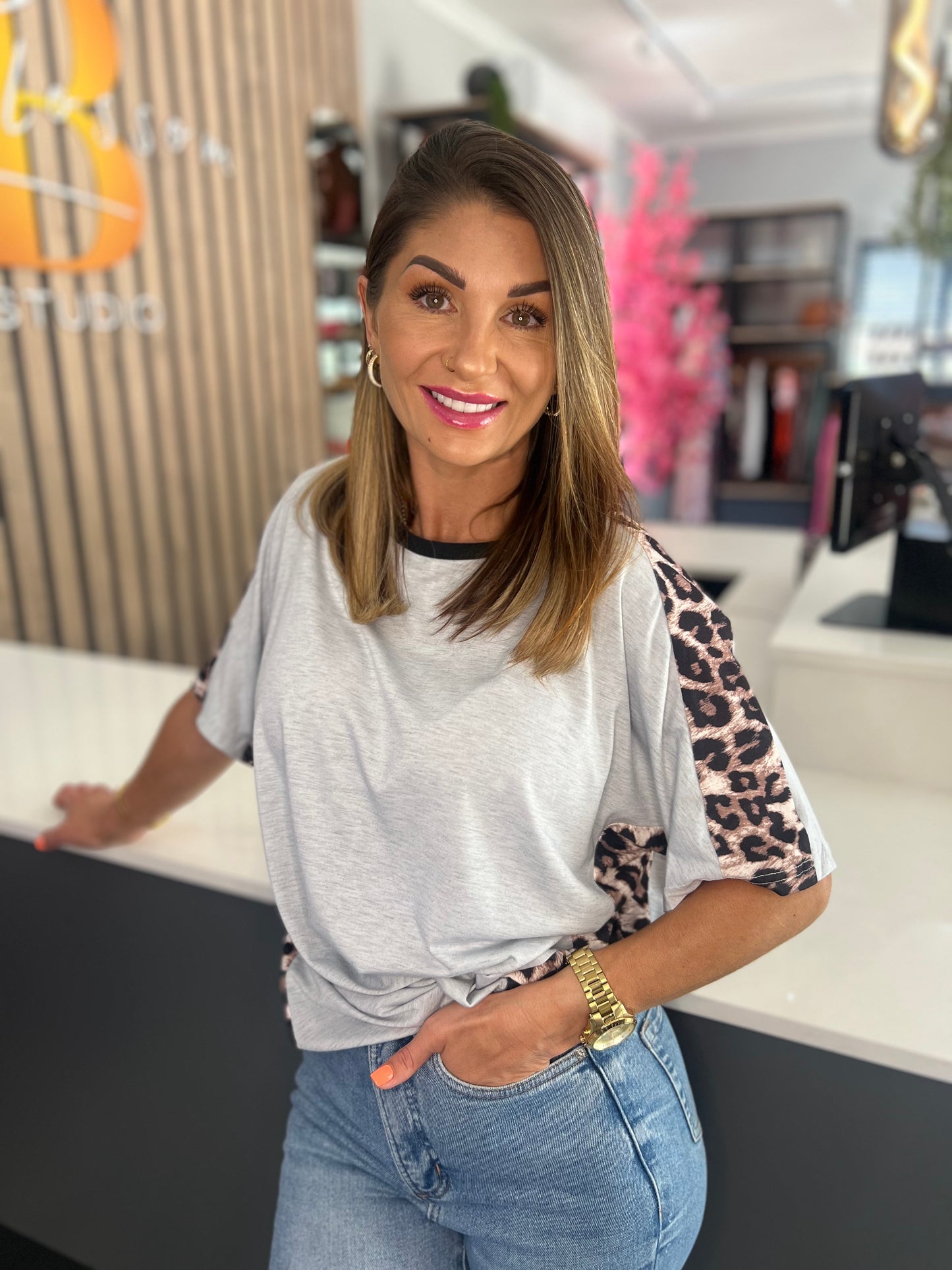Grey Leopard O-Neck Tee