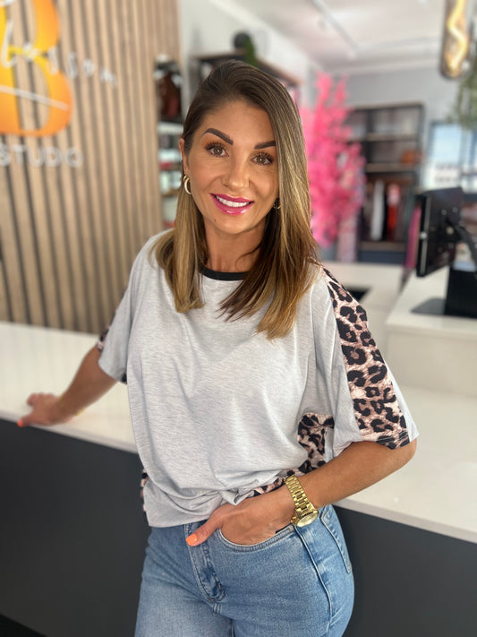 Grey Leopard O-Neck Tee